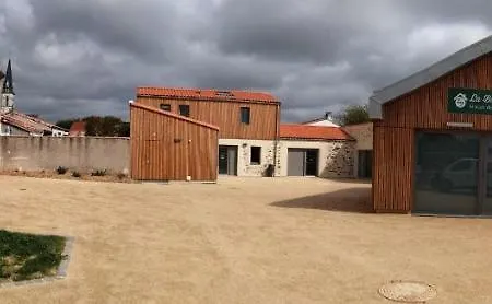 Ferienhaus La Borderie - Maison Des Randonnees - Etape - De Groupe
