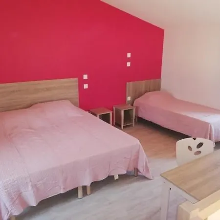 La Borderie - Maison Des Randonnees - Etape - De Groupe Ferienhaus